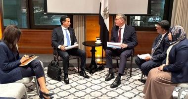 وزير البترول يعرض إصلاحات التعدين ويبحث عن شراكات استثمارية