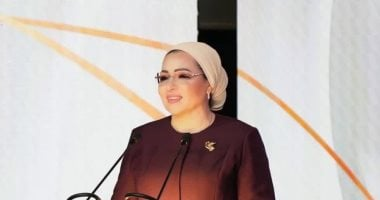 السيدة انتصار السيسى: شعار الهلال الأحمر المصرى يعزز العطاء المتجدد