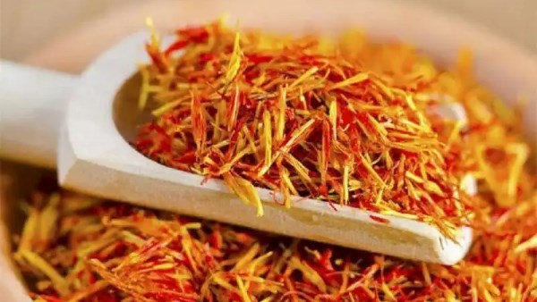 الزعفران: توابل ذهبية وتأثير قوي ضد الالتهابات