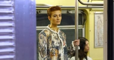 شانيل تقيم عرضها السنوي في محطة مترو مهجورة بنيويورك