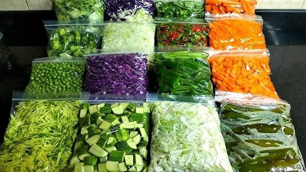 الطماطم بـ4 جنيهات.. أسعار الخضروات والفواكه اليوم 6 ديسمبر 2025