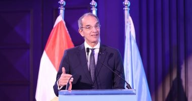 وزير الاتصالات يفتتح مشروعات تكنولوجية بالمنصورة