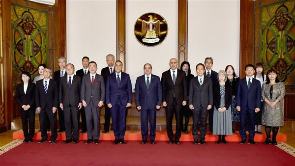 السيسي يؤكد حرص مصر على الاستفادة من التجارب التعليمية العالمية