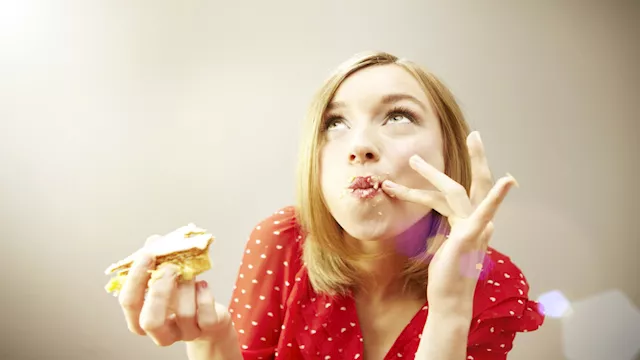 تناول الطعام ببطء يقلل القلق والتوتر