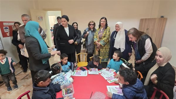 رئيسة القومي للطفولة تزور جمعية نداء لتأهيل الأطفال الصم وضعاف السمع