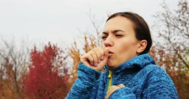 ليست رئوية فحسب.. مشاكل قلبية قد تسبب الدم في البلغم