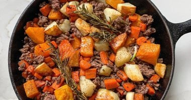 طاجن اللحم بالبصل وقرع العسل