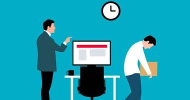 تم طرد موظفة إسبانية من عملها بسبب حضورها المبكر كل يوم