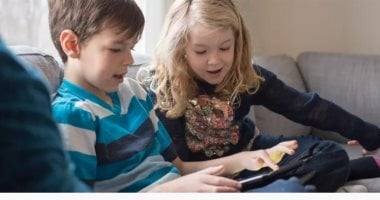 دراسة: تأثير وسائل التواصل الاجتماعي على تركيز الأطفال