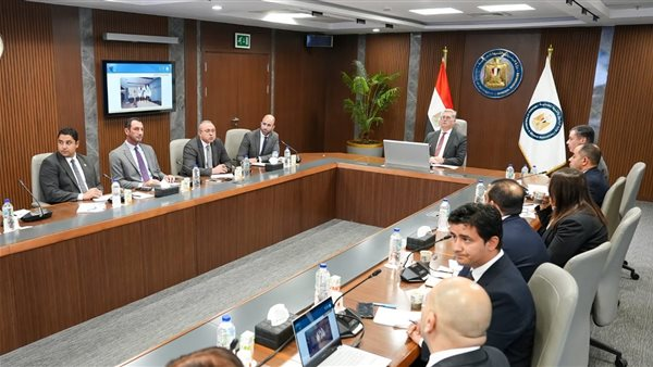 وزير البترول يستعرض فرص دخول كارجاس إلى الدول العربية والإفريقية