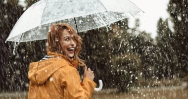 4 أبراج عاشقة للمشي تحت المطر، الجوزاء في المقدمة