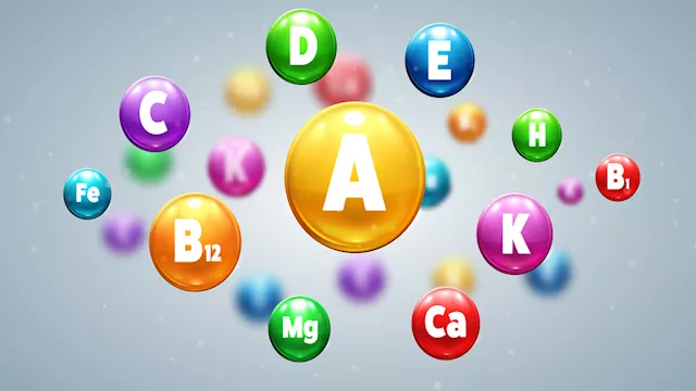 علامات خفية تشير إلى نقص الفيتامينات والمعادن في الجسم