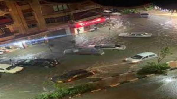 سيول مفاجئة: ما وراء تغير الطقس العنيف؟