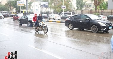 5 نصائح للشعور بالدفء عند الخروج في المطر