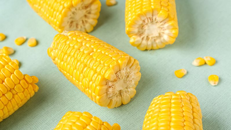 سهلة وسريعة: الذرة الحلوة بالزبدة بطعم المحلات