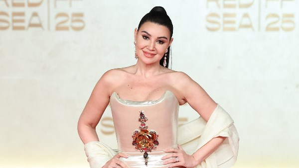 أروى جودة تتألق بإطلالة جريئة في مهرجان البحر الأحمر السينمائي