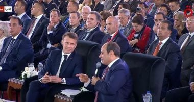 السيسي وماكرون يبحثان تعزيز التعاون السياسي والاقتصادي والاستثماري هاتفيا