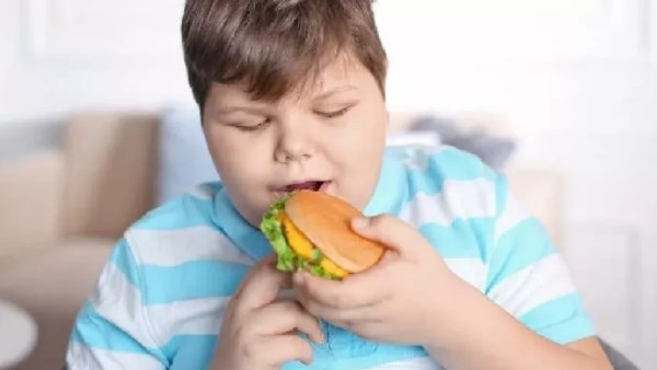 النظام النباتي وتأثيره على نمو الأطفال: فروق في الطول والوزن