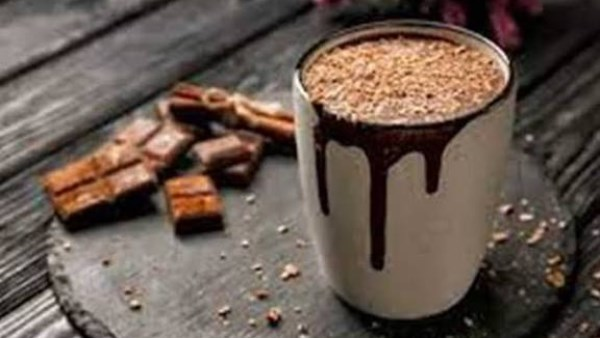 ماذا يحدث عند شرب الهوت شوكليت أثناء نزلة برد؟
