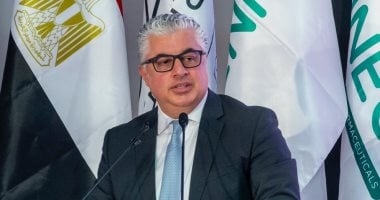 المنطقة الاقتصادية لقناة السويس تضع حجر أساس مصنع جينفاكس للقاحات والأدوية