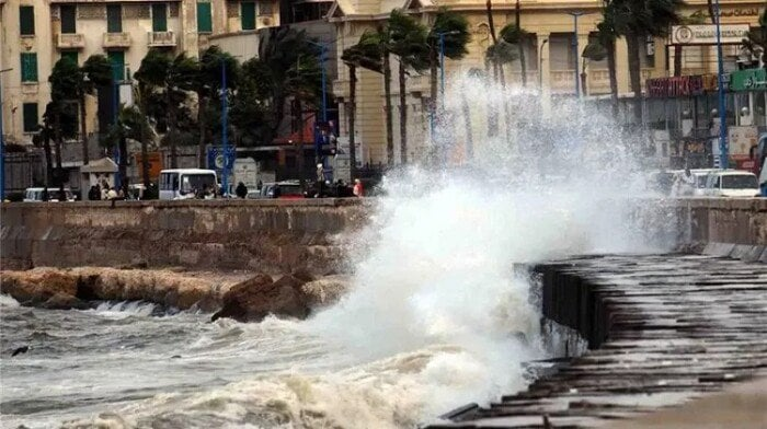 الإسكندرية: أمطار غزيرة واستعدادات لنوة الفيضة الصغرى
