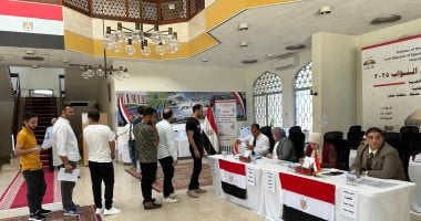 تصويت المصريين بالكويت في ثاني أيام جولة الإعادة للمرحلة الثانية