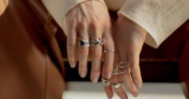 خبير طاقة يحذر: الإكسسوارات ترفع التوتر وتؤثر في التوازن النفسي