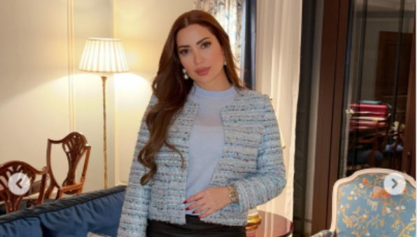 نسرين طافش تتألق بإطلالة أنيقة