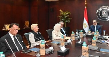 وزير الاستثمار يجتمع مع رئيس غرفة التجارة الإيطالية العربية المشتركة