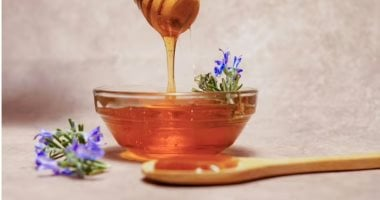 أفضل وقت لتناول عسل النحل لصحة الأمعاء والمناعة