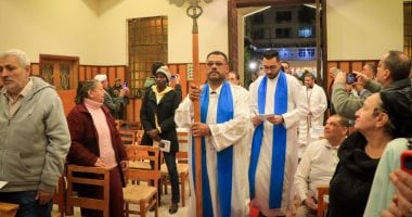 أجراس كاتدرائية العذراء مريم في مدينة نصر تدق احتفالًا بعيد الميلاد