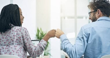 4 أبراج تدخل قلبك من أول لقاء.. كاريزما برج الجدى مميزة