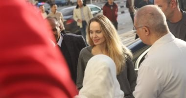 أنجلينا جولى تزور مستشفى العريش وتلتقى جرحى غزة