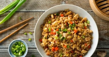 أرز بالخضار على طريقة المطاعم وصفة سهلة ولذيذة