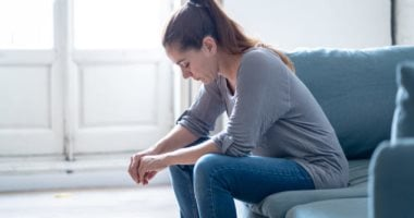 خطوات بسيطة وفعالة لوقف نوبات القلق خلال دقائق