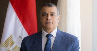 وزير الدولة للإنتاج الحربى يهنئ البابا تواضروس الثانى بعيد الميلاد