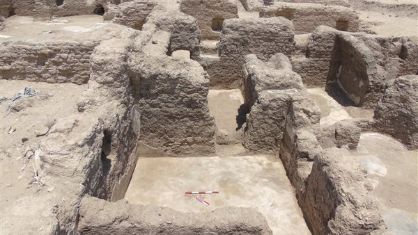 اكتشاف بقايا مجمع سكني للرهبان من العصر البيزنطي بسوهاج