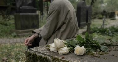 تفسير حلم زيارة القبور: مشاعر مكبوتة أم تطهير داخلي