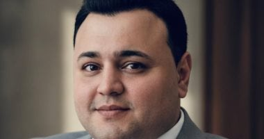 خبير يتوقع ارتفاع سعر الفضة إلى 135 دولارًا للأونصة في 2026