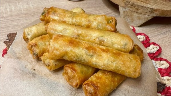 لفائف بطاطس بالدجاج والخضار مقرمشة بمكونات اقتصادية