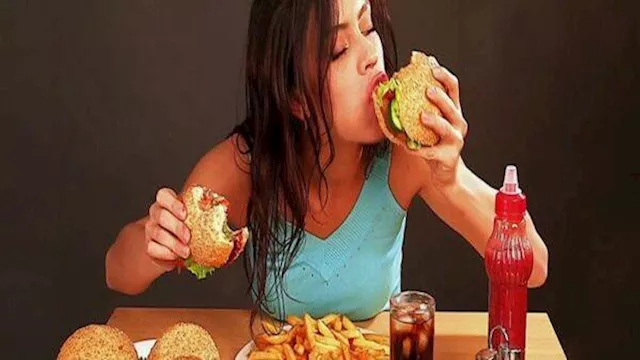 7 أخطاء يومية تزيد شعورك بالجوع طوال اليوم.. تجنبها