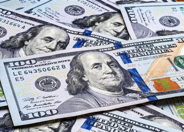 استقرار سعر الدولار أمام الجنيه المصري بالبنك الأهلي.. كم بلغ الأخضر؟