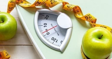 أطعمة ومشروبات تعين على منع زيادة الوزن والحفاظ على رشاقتك