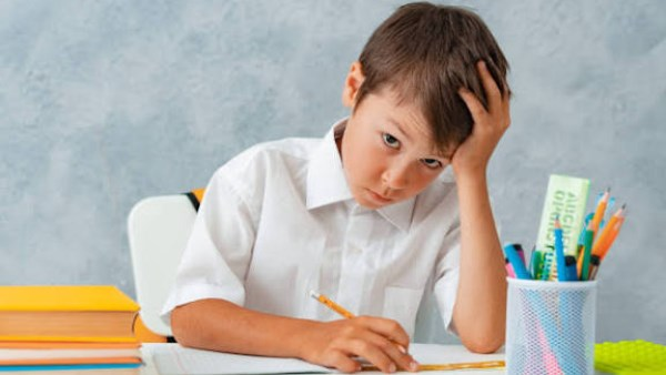 برد الشتاء والامتحانات: نصائح من الدكتور تامر شوقي لأولياء الأمور