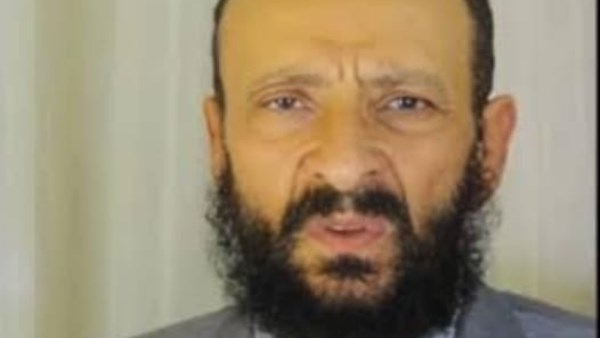 بعد 3 عقود في الخارج.. طبيب مصري يواجه خيانة أبنائه وصدمته