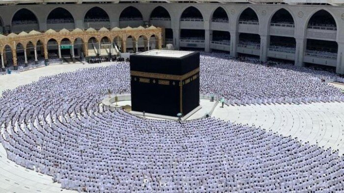 مواعيد وبرامج عمرة نصف شعبان 2026