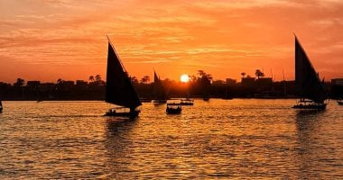 تجربة لا تنسى: المراكب النيلية والشراعية تبهر الأجانب في الأقصر