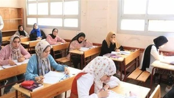 مدير تعليم القليوبية يطمئن على لجان الإعدادية ترم أول 2026
