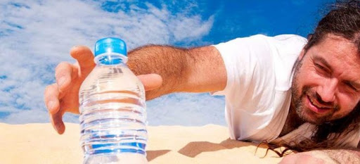 الجو حار وجاف قليلًا.. كيف تحمي نفسك من الجفاف