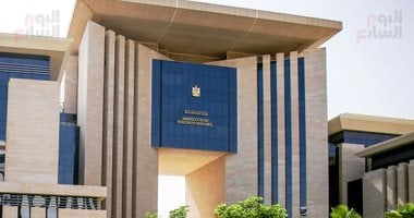 سفير مصر بالكويت يبحث مع رئيس جهاز المقيمين غير القانونيين دراساتهم بمصر